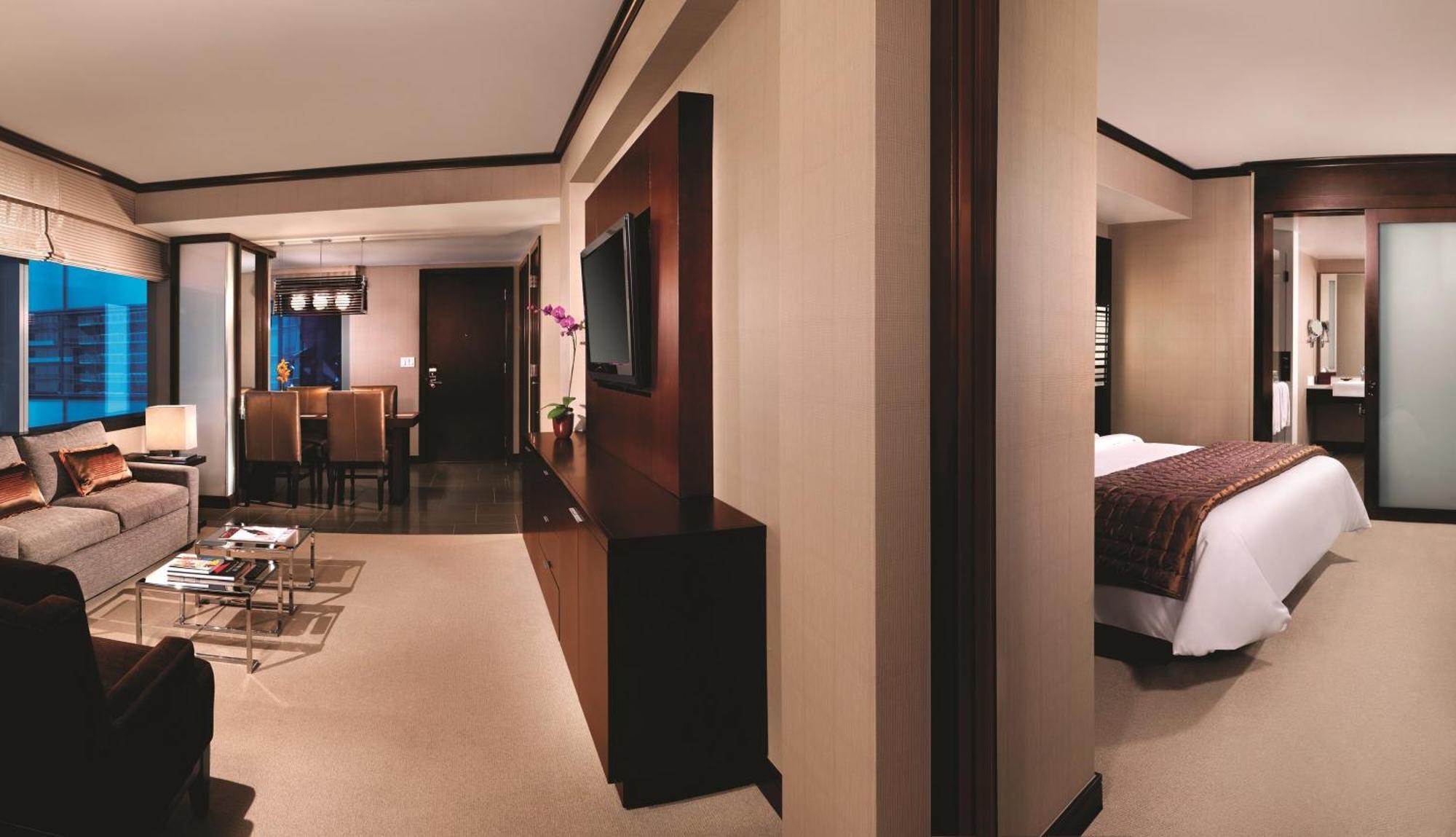 Executive Corner Suite,785842953:JPEG